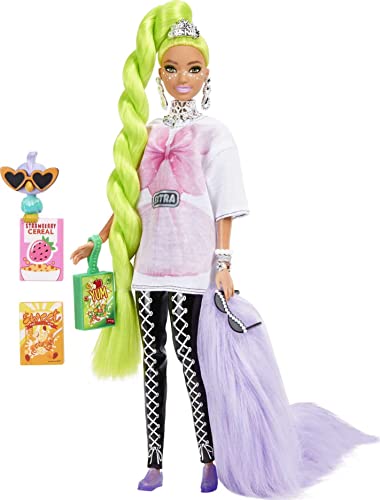 Barbie Extra Muñeca con pelo verde