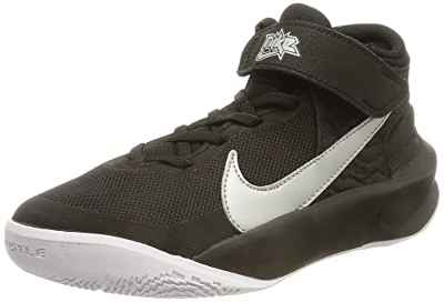 Nike Team Hustle D 10 Flyease, Zapatillas de Gimnasio, Negro Black Metallic Silver Volt White, 38.5 EU